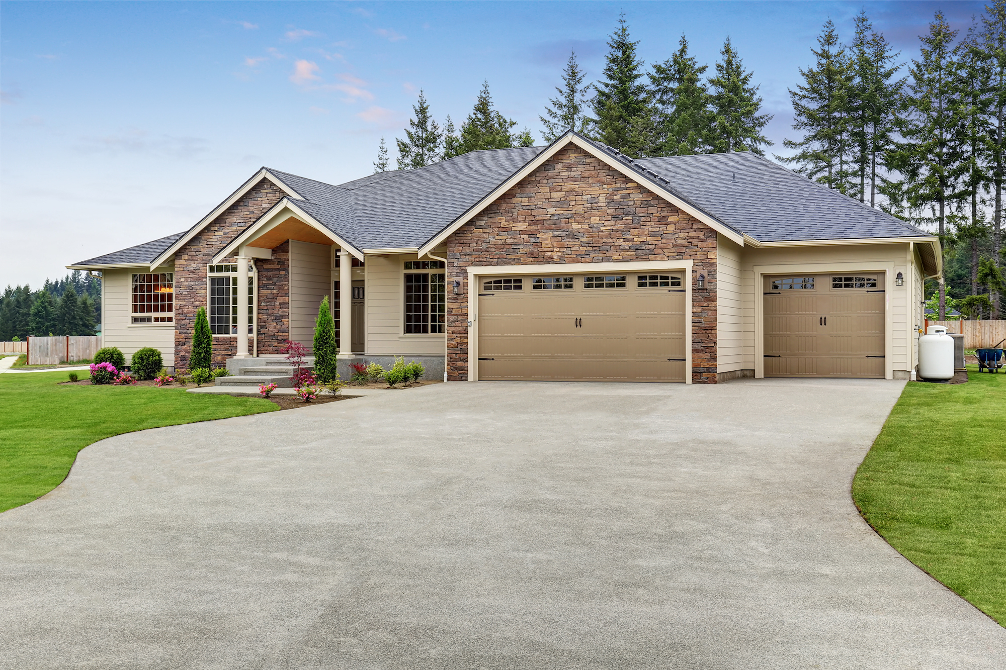 Driveway and home exterior power wash